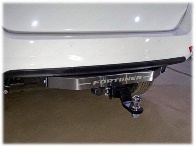 Фаркоп ТСС надпись Fortuner для Toyota Fortuner № TCU00097