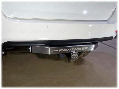 Фаркоп ТСС надпись Fortuner для Toyota Fortuner 2015-2021