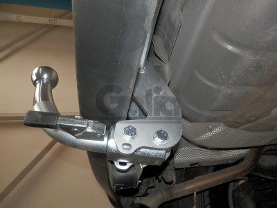 Фаркоп оцинкованный для Ford Focus 2003-2018, Ford Focus C-MAX 2003-2010, 2010-2019, Ford Grand C-MAX 2010-2019 быстросъемное крепление шара