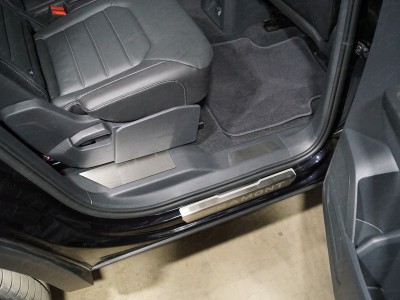 Накладки на пластиковые пороги задние лист шлифованный 4 шт для Volkswagen Teramont № VWTER18-09