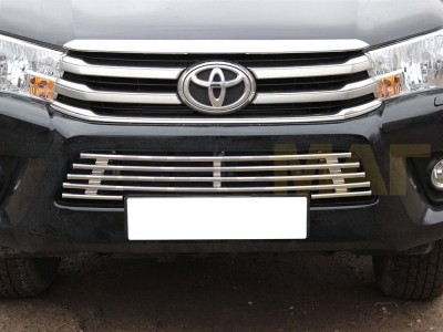 Накладка решетки бампера 16 мм для Toyota Hilux № TH15_4
