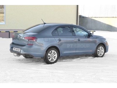 Фаркоп оцинкованный для Volkswagen Polo седан 2010-2020, Polo лифтбек 2020-2022, Skoda Rapid лифтбек 2012-2020, 2020-2022 крюк на двух болтах