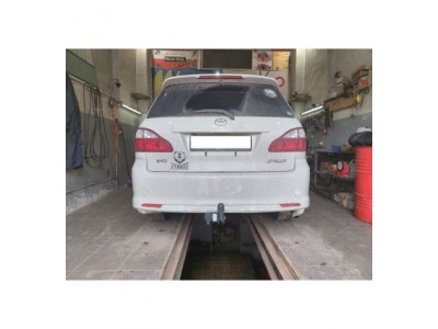Фаркоп для Toyota Ipsum (ACM21, ACM26) 2001-2009, Toyota Avensis Verso 2001-2009 крепление шара на двух болтах