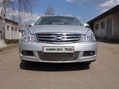 Рамка номерного знака Nissan Almera (комплект)