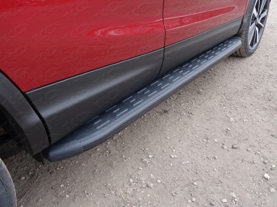 Пороги алюминиевые ТСС с накладкой чёрные для Nissan Qashqai № NISQASH19-28BL