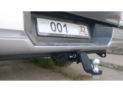 Фаркоп для Mitsubishi L200 2023-н.в. съемное крепление шара под американский квадрат №FA 0450-E