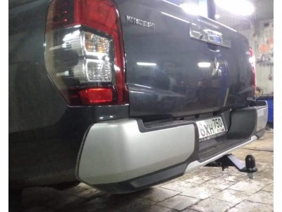 Фаркоп Fiat Fullback 2016-2019, Mitsubishi L200 2015-2023 съемное крепление шара под американский квадрат