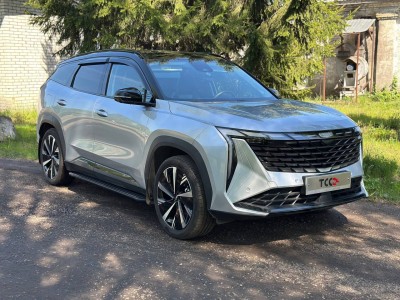 Пороги алюминиевые "Slim Line Black" 1820 мм для Geely Atlas 2023-н.в.