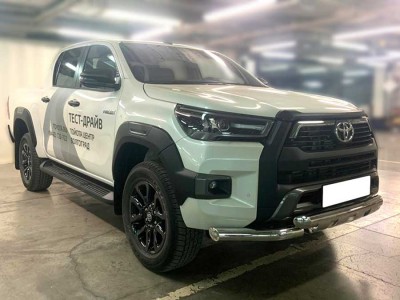 Защита переднего бампера d-76 с доп.накладками для Toyota Hilux VIII Рестайлинг 2020 – н.в.