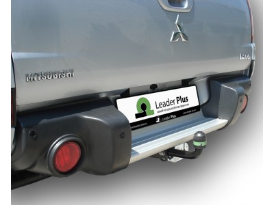 Фаркоп для Mitsubishi L200 2013-2015, в т.ч. Long (длинная база), FIAT Fullback 2016-2019 с условно-съемным креплением шара (на 2 болтах)