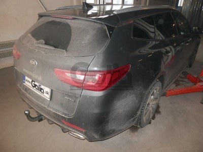 Фаркоп оцинкованный для Kia Optima SW универсал, кроме дизель, кроме гибрид 2015-2020 условно-съемное крепление шара