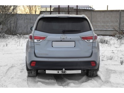 Фаркоп с нержавеющей накладкой для Toyota Highlander 2013-2020 фланцевое крепление шара
