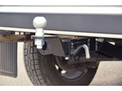 Фаркоп для Lada Niva 4x4 2121, 2131 1995-2006, Lada 4x4 2006-2020, Lada Niva Legend 2021-н.в. съемное крепление шара под американский квадрат