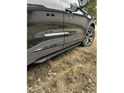 Пороги алюминиевые "Slim Line Black" 1500 мм для Chery Tiggo 7 PRO MAX 4WD 2025-н.в.