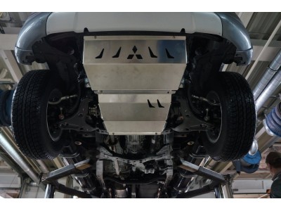 Защита картера и радиатора (алюминий 4 мм) для Mitsubishi L200 2015-2023 (V - все; КПП - все), Mitsubishi Pajero Sport 2016-н.в. (V - все; КПП - все), FIAT Fullback 2016-2019 (2 части)