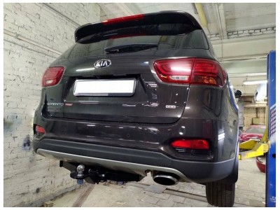 Фаркоп с хромированной накладкой для Kia Sorento Prime 2015-2020, Hyundai Santa Fe 2018-2021 съемное крепление шара под американский квадрат