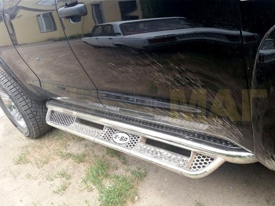 Пороги с площадкой нержавеющий лист фигурные 76-43 мм для Double Cab для Toyota Tundra № TTU14_2.1