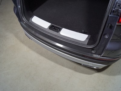 Накладка на задний бампер (лист шлифованный) для Geely Atlas PRO 1.5L 4WD 2021 – н.в. GEELEATLP21-07
