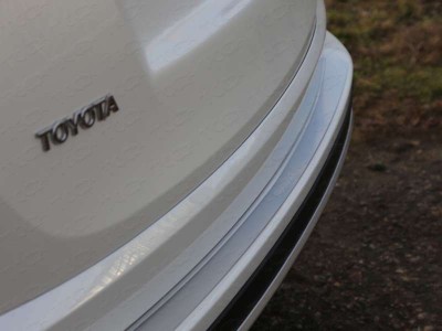 Накладка на задний бампер шлифованный лист надпись RAV4 ТСС для Toyota RAV4 2015-2019