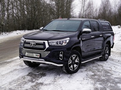 Защита переднего бампера волна 76 мм ТСС для Toyota Hilux Exclusive 2018-2021