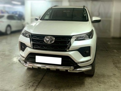 Защита переднего бампера d-76 с доп.накладками для Toyota Fortuner 2020-н.в.