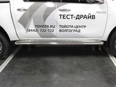 Пороги с листом d-60 для Toyota Fortuner 2020-н.в. TF20_2