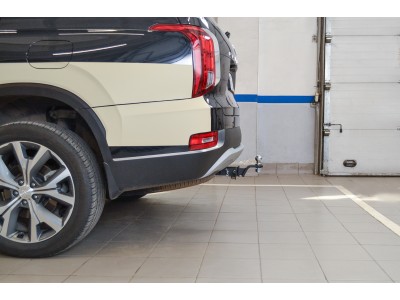 Фаркоп для Hyundai Palisade 2021-н.в. съемное крепление шара под американский квадрат