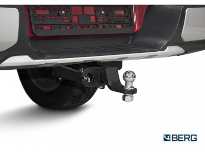 Фаркоп для Mitsubishi L200 2015-2023 съемное крепление шара под американский квадрат