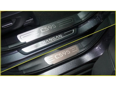 Накладки на пластиковые пороги (лист шлифованный надпись CS95) 4шт для Changan CS95 2.0L 4WD 2024-н.в. №CHANCS95NEW24-02